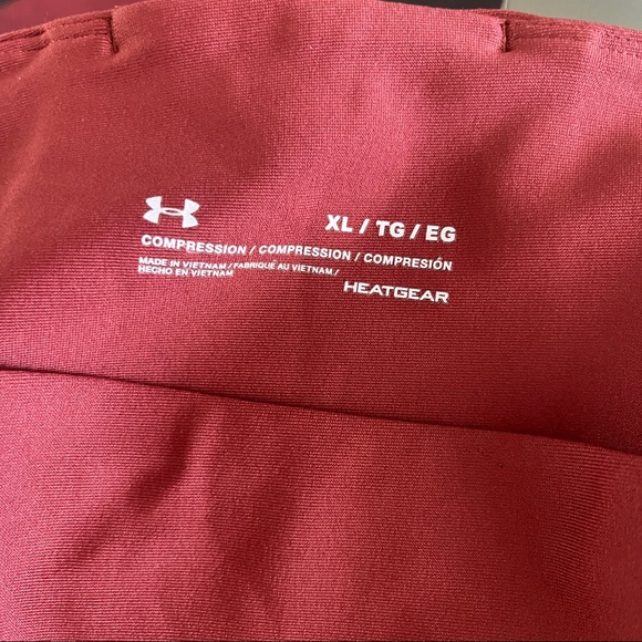 Under Armour Womens HeatGear  Compression Capri Leggings Size XL - Picture 4 of 6